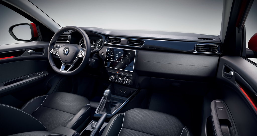 /img/cars/1637052911-interior_renault_Arkana_3.jpg
