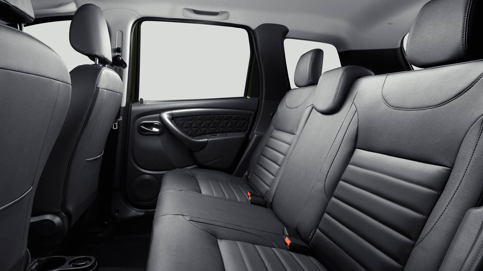 /img/cars/1637052940-interior_renault_Duster_New_2.jpg